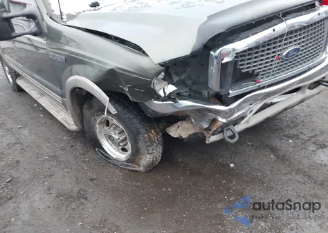 2000 Ford Excursion Limited z USA, uszkodzony, nr VIN 1FMNU43S0YEE35271